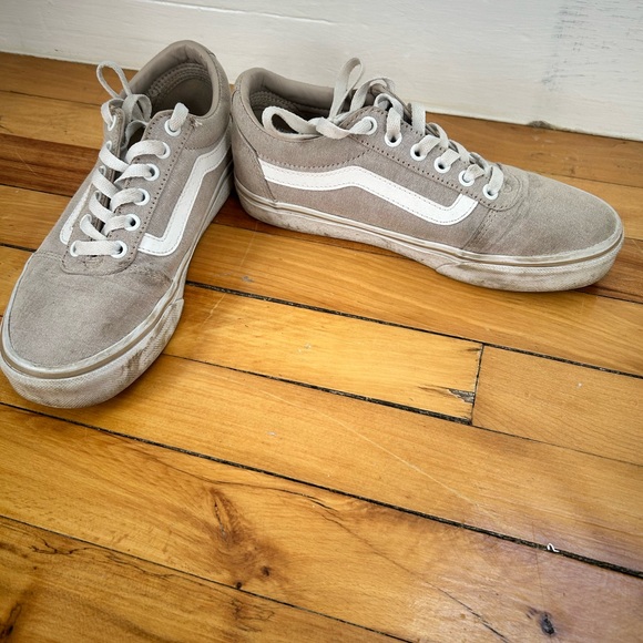 Neutral vans, size 7 - Picture 3 of 3